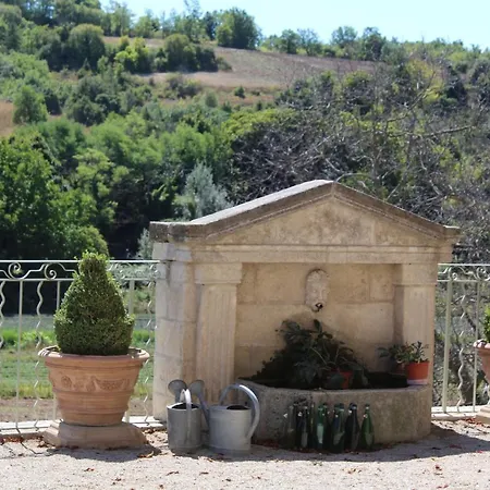 Chateau Du Grand Jardin 3*