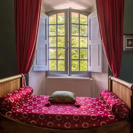 Chateau Du Grand Jardin