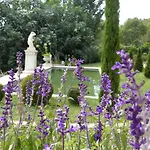 Chateau Du Grand Jardin
