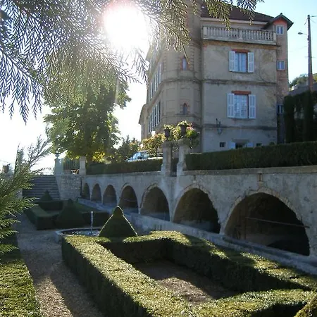 Chateau Du Grand Jardin
