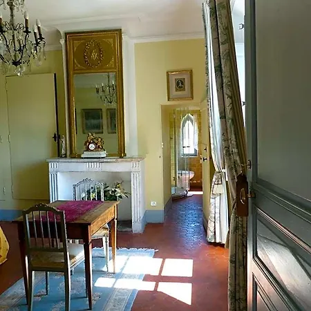 Chateau Du Grand Jardin 3*
