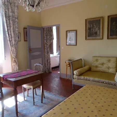 Chateau Du Grand Jardin Bed and Breakfast