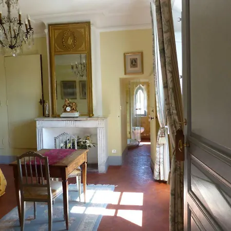 Chateau Du Grand Jardin 3*