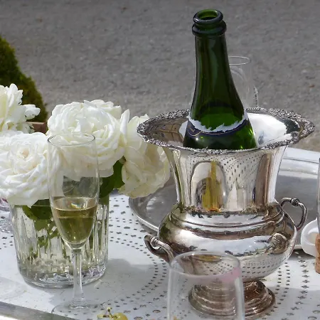 Chateau Du Grand Jardin Couette-café Valensole