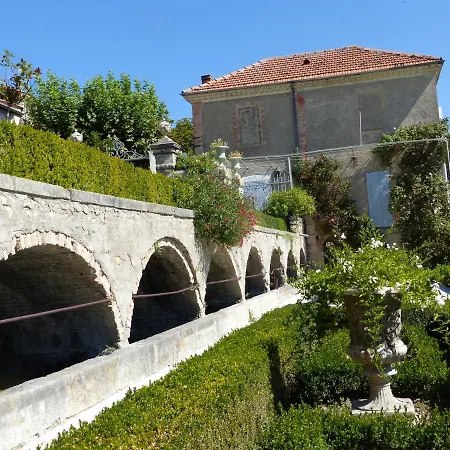 Frühstückspension Chateau Du Grand Jardin Valensole