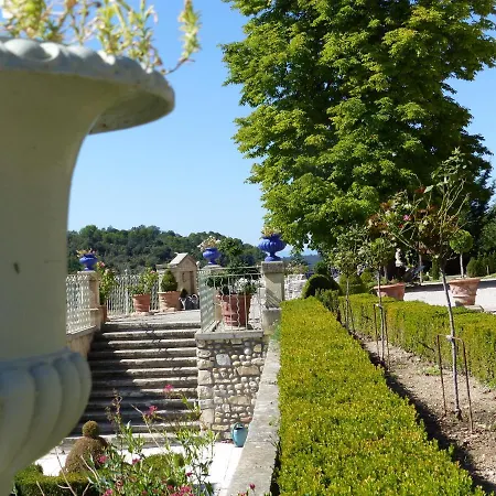 Chateau Du Grand Jardin