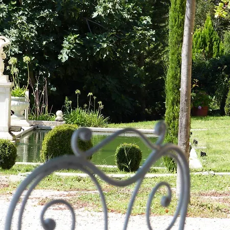 Chateau Du Grand Jardin Bed & Breakfast Valensole