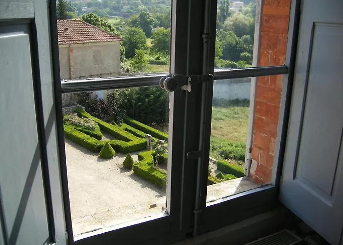 Chateau Du Grand Jardin Couette-café