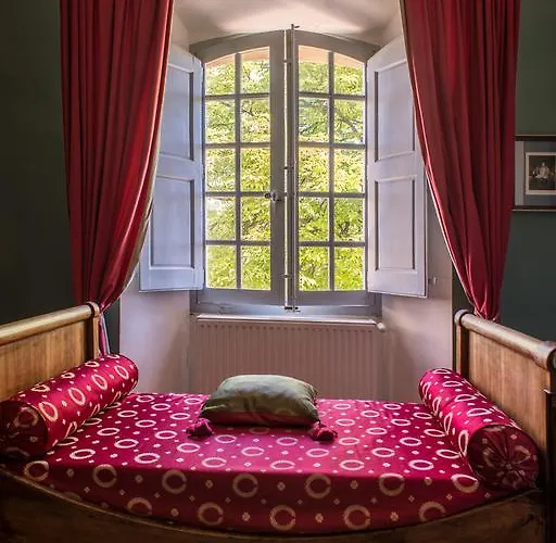 Chateau Du Grand Jardin