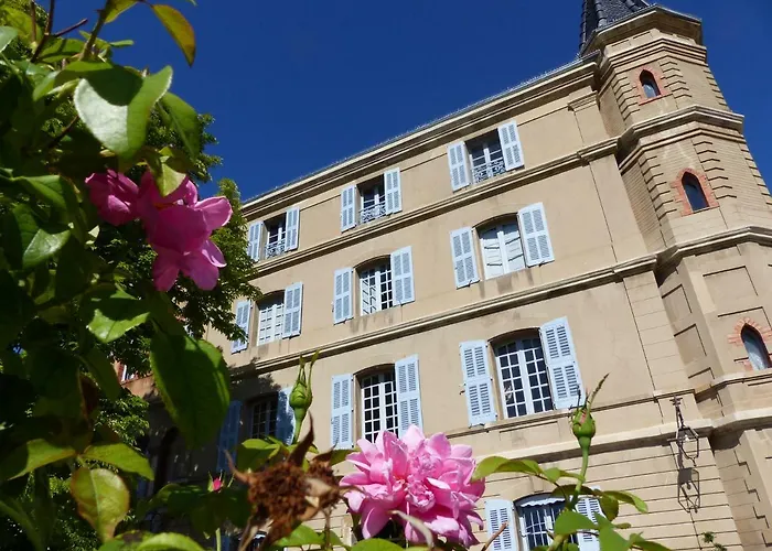 Chateau Du Grand Jardin