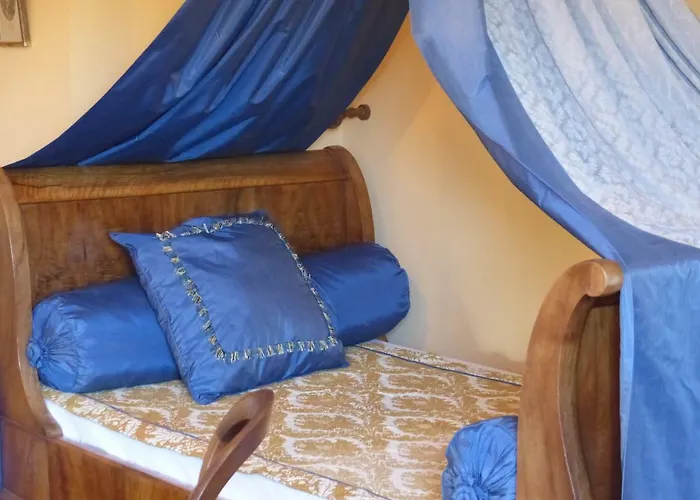 Bed & Breakfast Chateau Du Grand Jardin Valensole