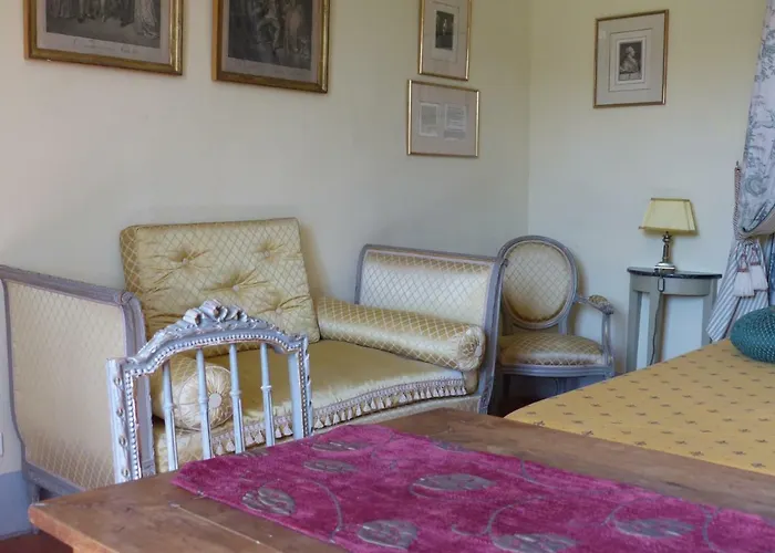 Chateau Du Grand Jardin