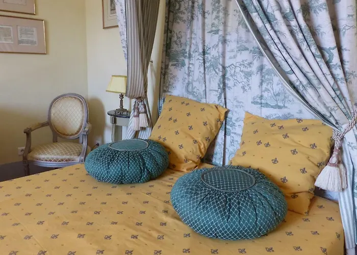 Chateau Du Grand Jardin