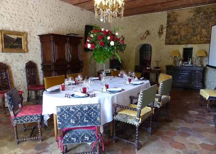 Chateau Du Grand Jardin Bed & Breakfast Valensole