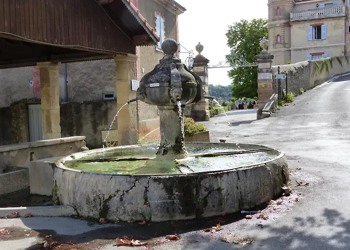 Chateau Du Grand Jardin Couette-café Valensole