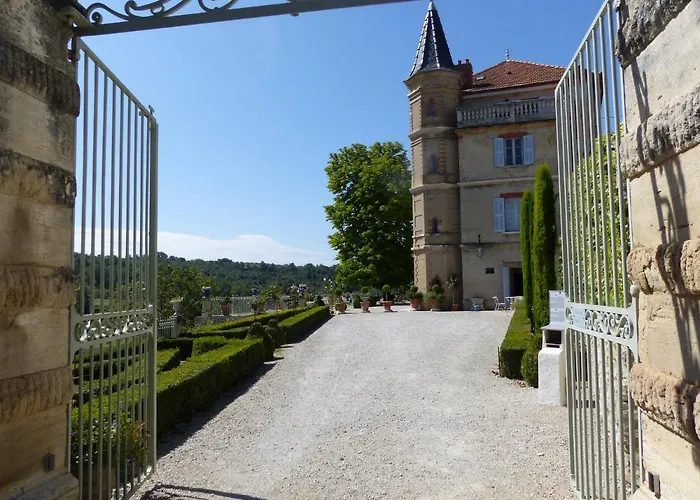 Couette-café Chateau Du Grand Jardin 3*