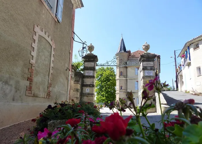 Chateau Du Grand Jardin Bed & Breakfast 3*