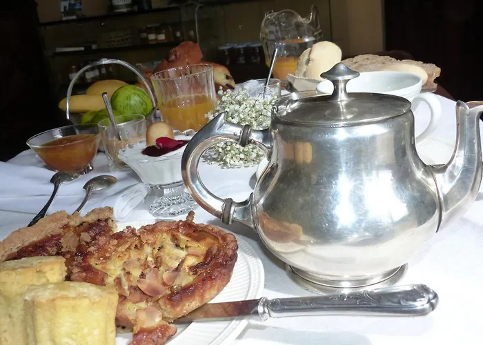 Chateau Du Grand Jardin Bed & Breakfast